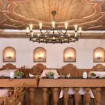 Kaiserpfalz Hotel