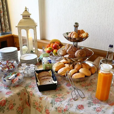 Kaiserpfalz 3* Paderborn