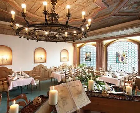 Hotel Kaiserpfalz 3*