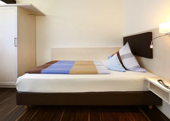 Hotel Kaiserpfalz 3*