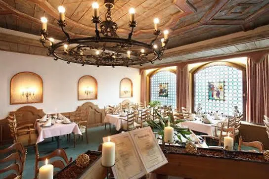 Hotel Kaiserpfalz 3*